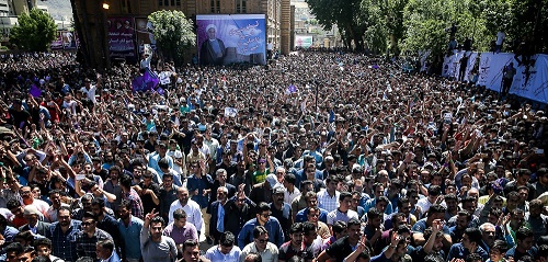 گاردین: ظهور موجی از رای‌دهندگان به‌نفع روحانی/رویترز: او فراتر از مرزهای سنتی بود/بلومبرگ: سیاست‌خارجی رئیسی نگران‌کننده است