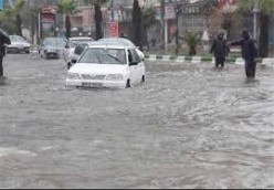 مدیرکل مدیریت بحران لرستان گفت: منزل ۳۰۰ خانوار در خرم‌آباد دچار آب‌گرفتگی شده و هم‌اکنون دربه‌در هستند.