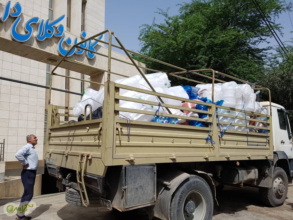 ارسال دومین مرحله از کمکهای غیر نقدی کانون وکلای دادگستری استان خوزستان به مناطق سیل زده