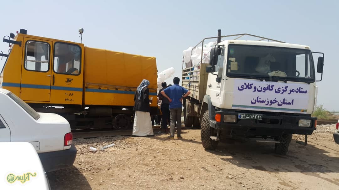 ارسال دومین مرحله از کمکهای غیر نقدی کانون وکلای دادگستری استان خوزستان به مناطق سیل زده