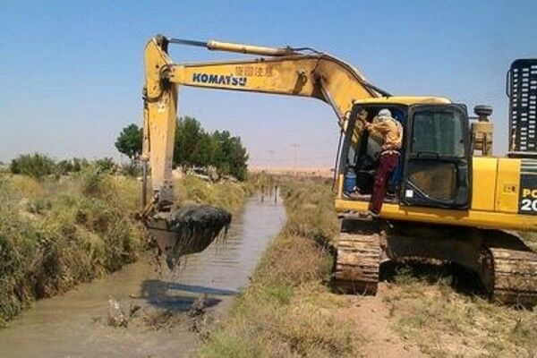 شبکه آبیاری کشاورزی در شوشتر لایروبی شد